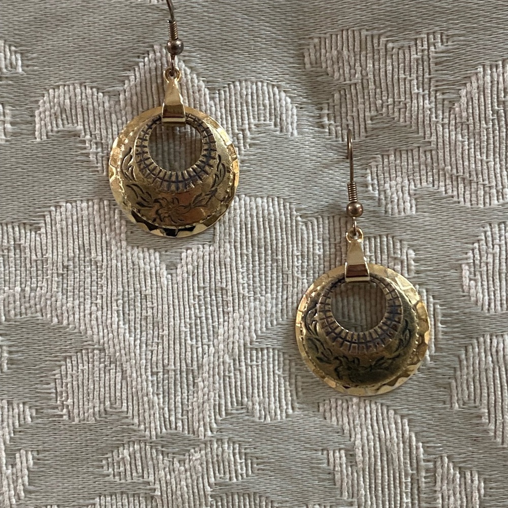Vintage Gold Dangle Earrings